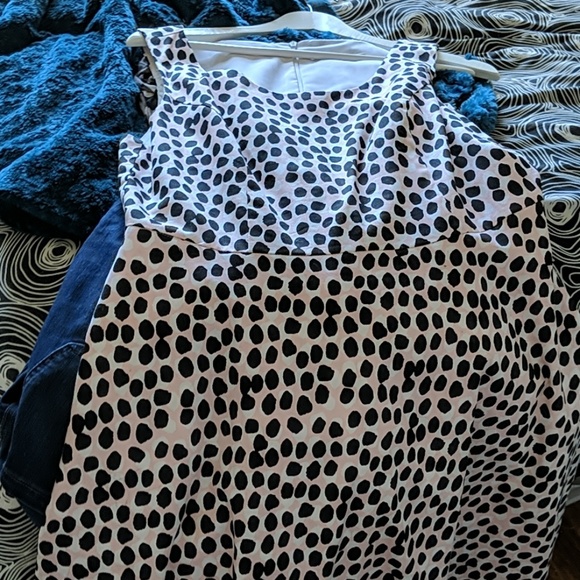 Dress - Picture 1 of 1